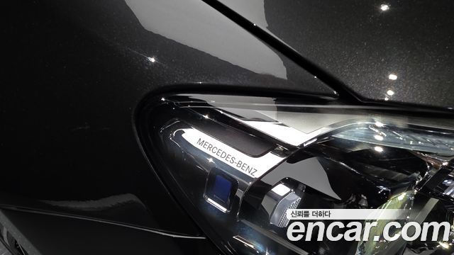 Mercedes-Benz E-Class E300e 4MATIC Exclusive