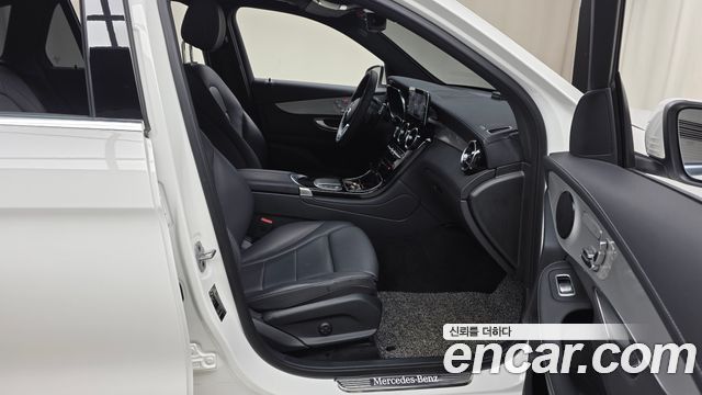 Mercedes-Benz GLC-Class GLC220 d 4MATIC