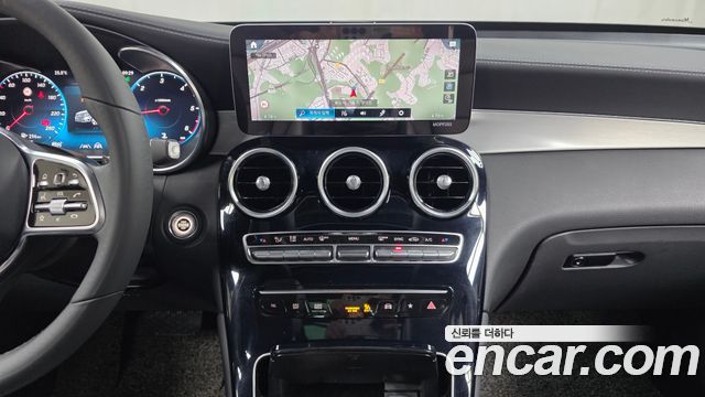 Mercedes-Benz GLC-Class GLC220 d 4MATIC