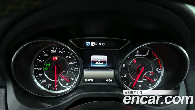 Mercedes-Benz GLA-Class GLA45 AMG 4MATIC 50th Edition