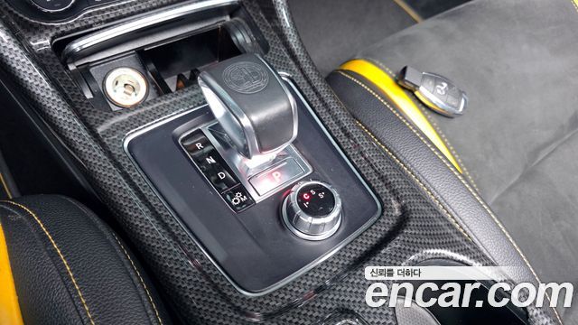 Mercedes-Benz GLA-Class GLA45 AMG 4MATIC 50th Edition