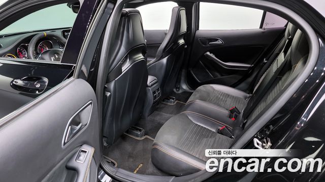 Mercedes-Benz GLA-Class GLA45 AMG 4MATIC 50th Edition
