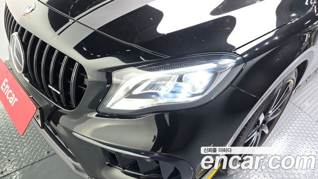 Mercedes-Benz GLA-Class GLA45 AMG 4MATIC 50th Edition