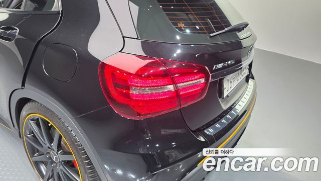 Mercedes-Benz GLA-Class GLA45 AMG 4MATIC 50th Edition