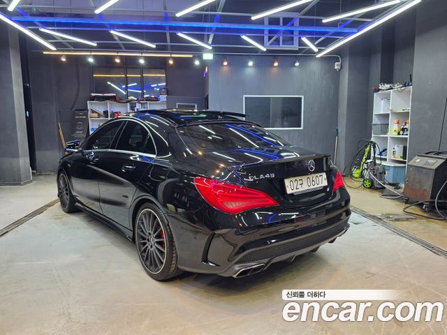 Mercedes-Benz CLA-Class CLA45 AMG 4MATIC