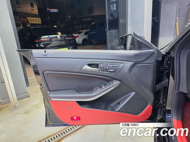 Mercedes-Benz CLA-Class CLA45 AMG 4MATIC