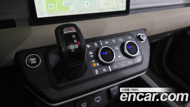 Land Rover Defender 110 D250 SE