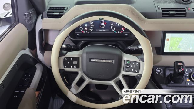 Land Rover Defender 110 D250 SE