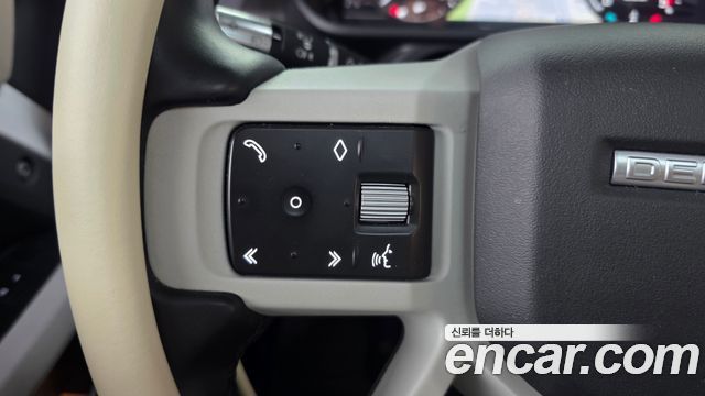 Land Rover Defender 110 D250 SE