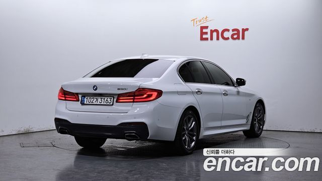 BMW 5-Series 530i M Sport Package Plus