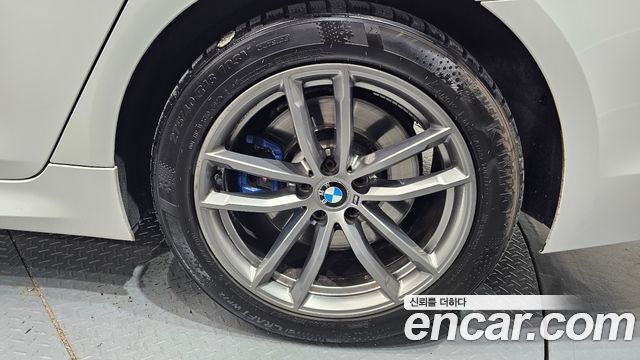 BMW 5-Series 530i M Sport Package Plus