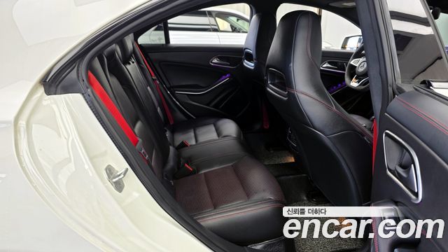 Mercedes-Benz CLA-Class CLA45 AMG 4MATIC
