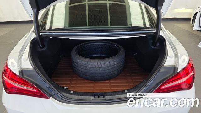 Mercedes-Benz CLA-Class CLA45 AMG 4MATIC