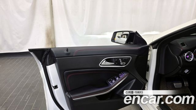 Mercedes-Benz CLA-Class CLA45 AMG 4MATIC