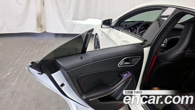 Mercedes-Benz CLA-Class CLA45 AMG 4MATIC