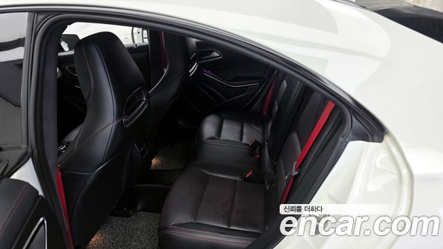 Mercedes-Benz CLA-Class CLA45 AMG 4MATIC