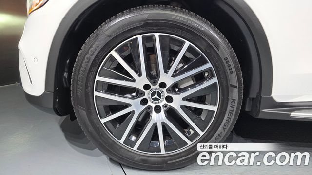 Mercedes-Benz GLC-Class GLC300 4MATIC