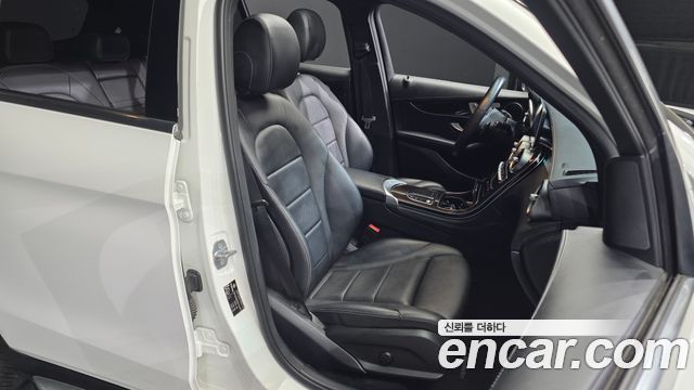 Mercedes-Benz GLC-Class GLC300 4MATIC