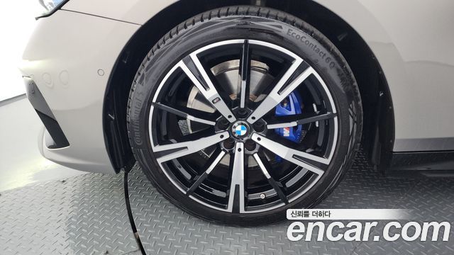 BMW 5-Series 530i xDrive M Sport