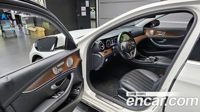 Mercedes-Benz E-Class E300e Exclusive