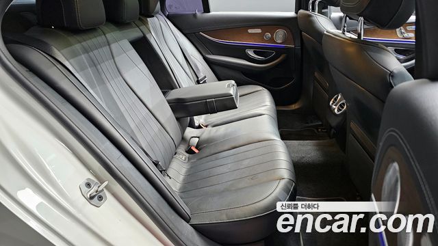 Mercedes-Benz E-Class E300e Exclusive