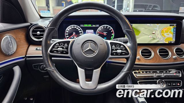 Mercedes-Benz E-Class E300e Exclusive