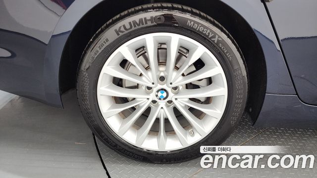 BMW 5-Series 520d Luxury Plus