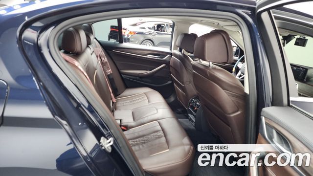 BMW 5-Series 520d Luxury Plus
