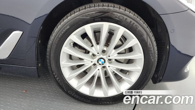 BMW 5-Series 520d Luxury Plus