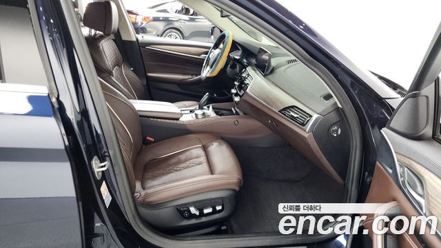 BMW 5-Series 520d Luxury Plus