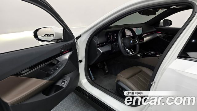 BMW 5-Series 520i M Sport
