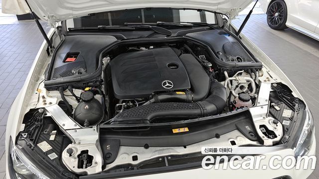 Mercedes-Benz E-Class E350 4MATIC AMG Line