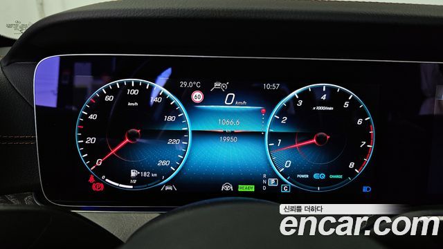 Mercedes-Benz E-Class E350 4MATIC AMG Line