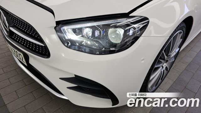Mercedes-Benz E-Class E350 4MATIC AMG Line