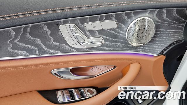Mercedes-Benz E-Class E350 4MATIC AMG Line