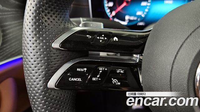 Mercedes-Benz E-Class E350 4MATIC AMG Line
