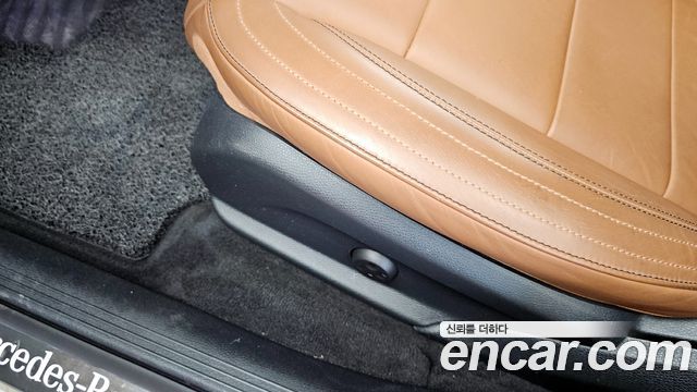 Mercedes-Benz E-Class E350 4MATIC AMG Line