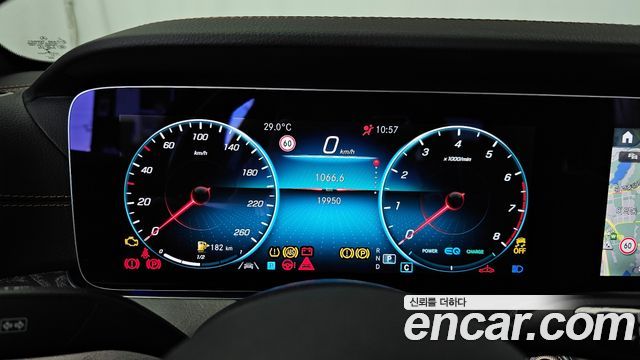 Mercedes-Benz E-Class E350 4MATIC AMG Line