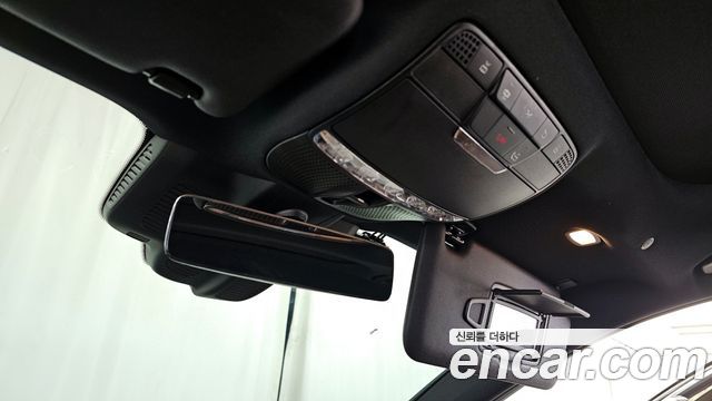 Mercedes-Benz E-Class E350 4MATIC AMG Line