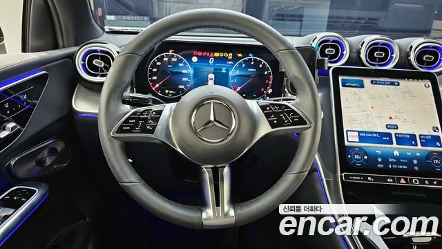 Mercedes-Benz GLC-Class GLC300 4MATIC Avnatgarde Coupe