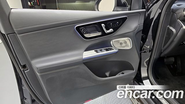 Mercedes-Benz GLC-Class GLC300 4MATIC Avnatgarde Coupe