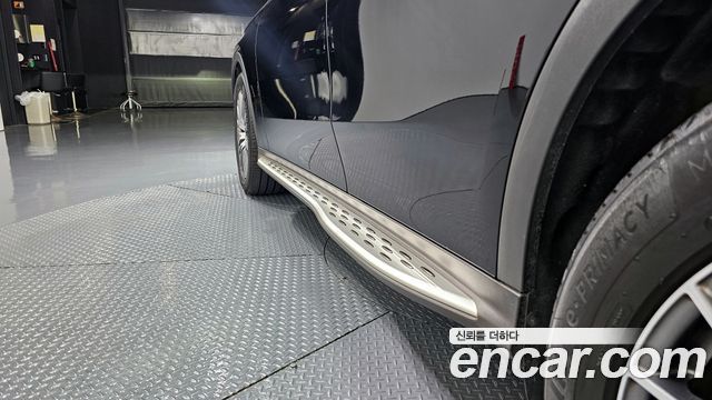 Mercedes-Benz GLC-Class GLC300 4MATIC Avnatgarde Coupe