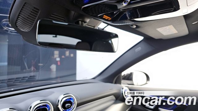 Mercedes-Benz GLC-Class GLC300 4MATIC Avnatgarde Coupe