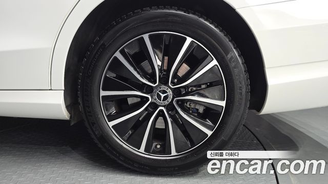 Mercedes-Benz C-Class C200