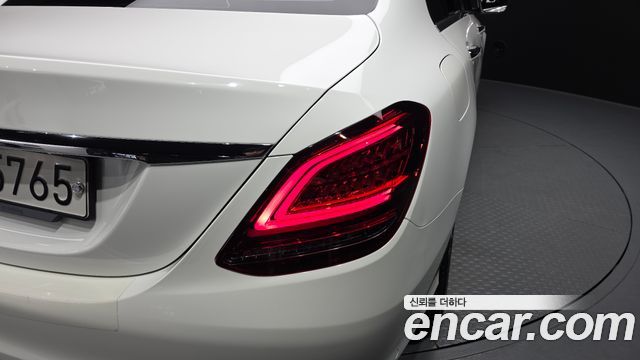 Mercedes-Benz C-Class C200