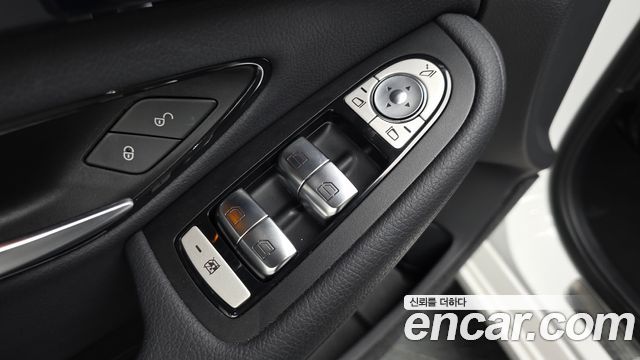 Mercedes-Benz C-Class C200