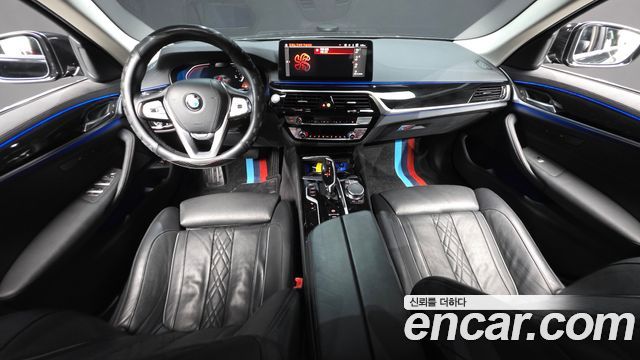BMW 5-Series 523d Luxury