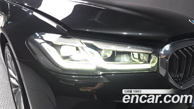 BMW 5-Series 523d Luxury