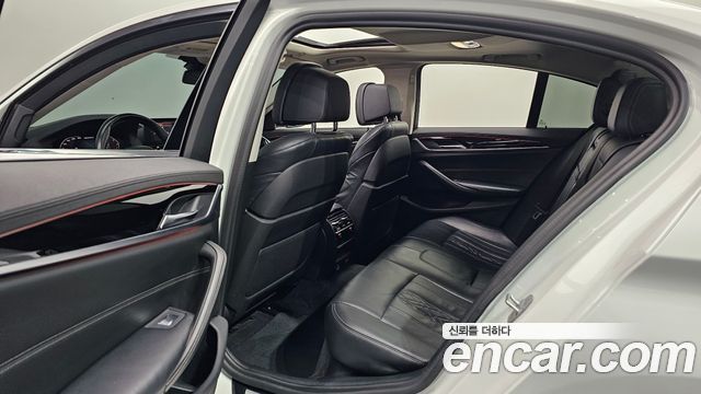 BMW 5-Series 520d Luxury Plus