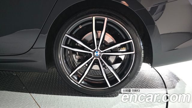 BMW 3-Series 320i M Sport